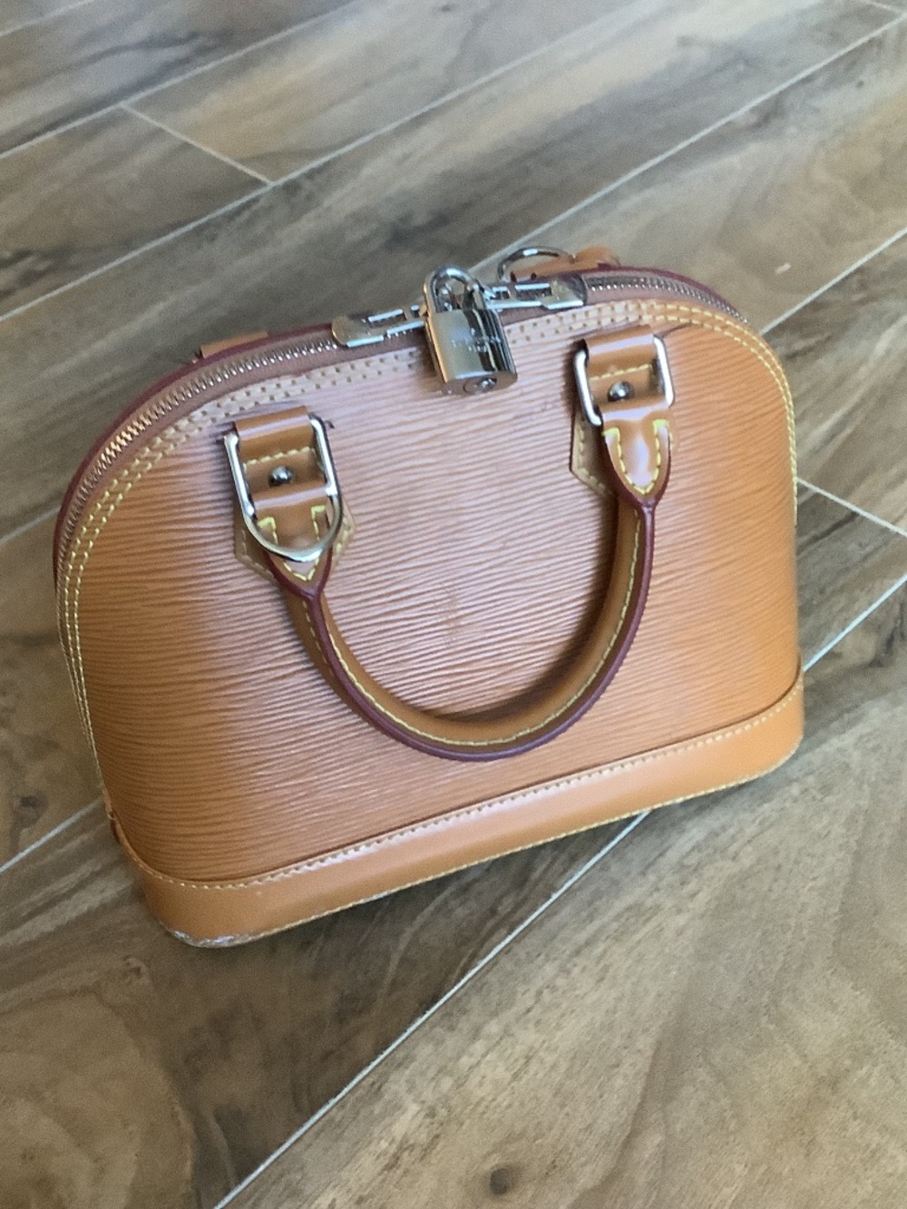 Louis Vuitton Alma BB in Honey Gold
